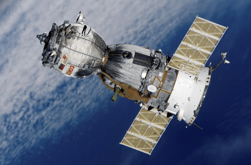 U.S. Developing Hypersonic Missile-Tracking Satellites